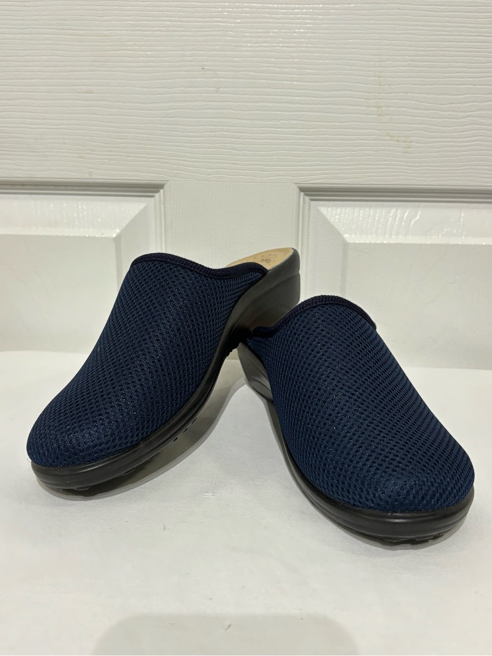 Fly Flor Navy Mesh Slip-On Clogs Anti-Shock Anatomic